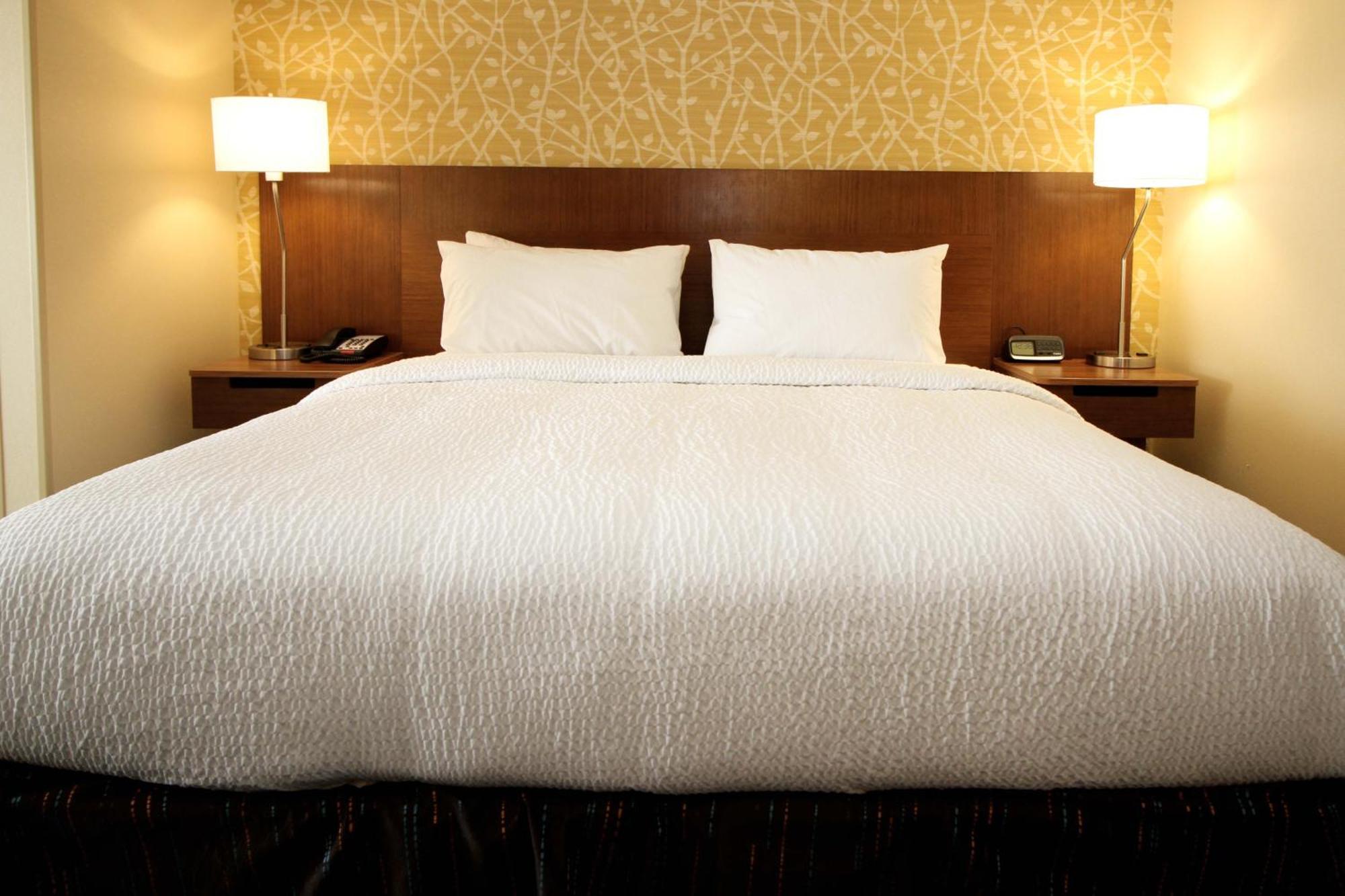 Fairfield Inn & Suites By Marriott London Exteriör bild