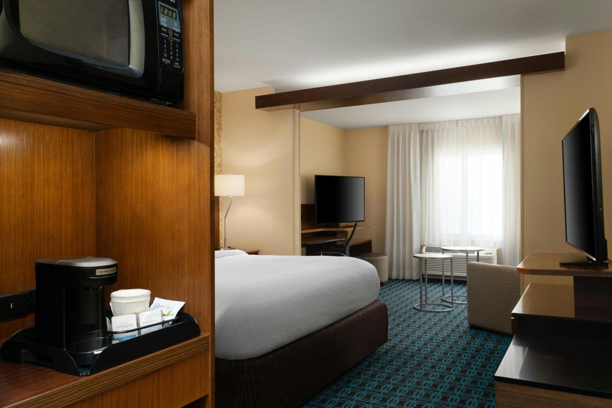 Fairfield Inn & Suites By Marriott London Exteriör bild