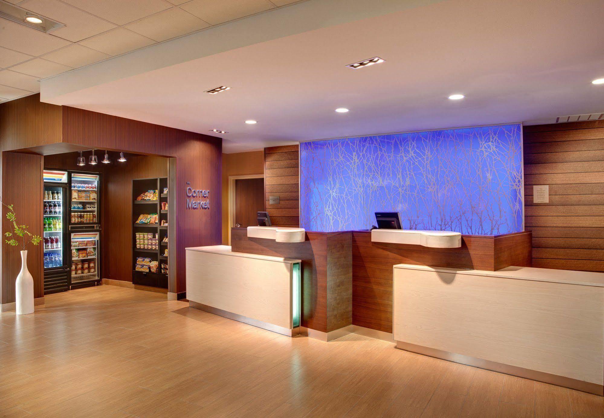 Fairfield Inn & Suites By Marriott London Exteriör bild