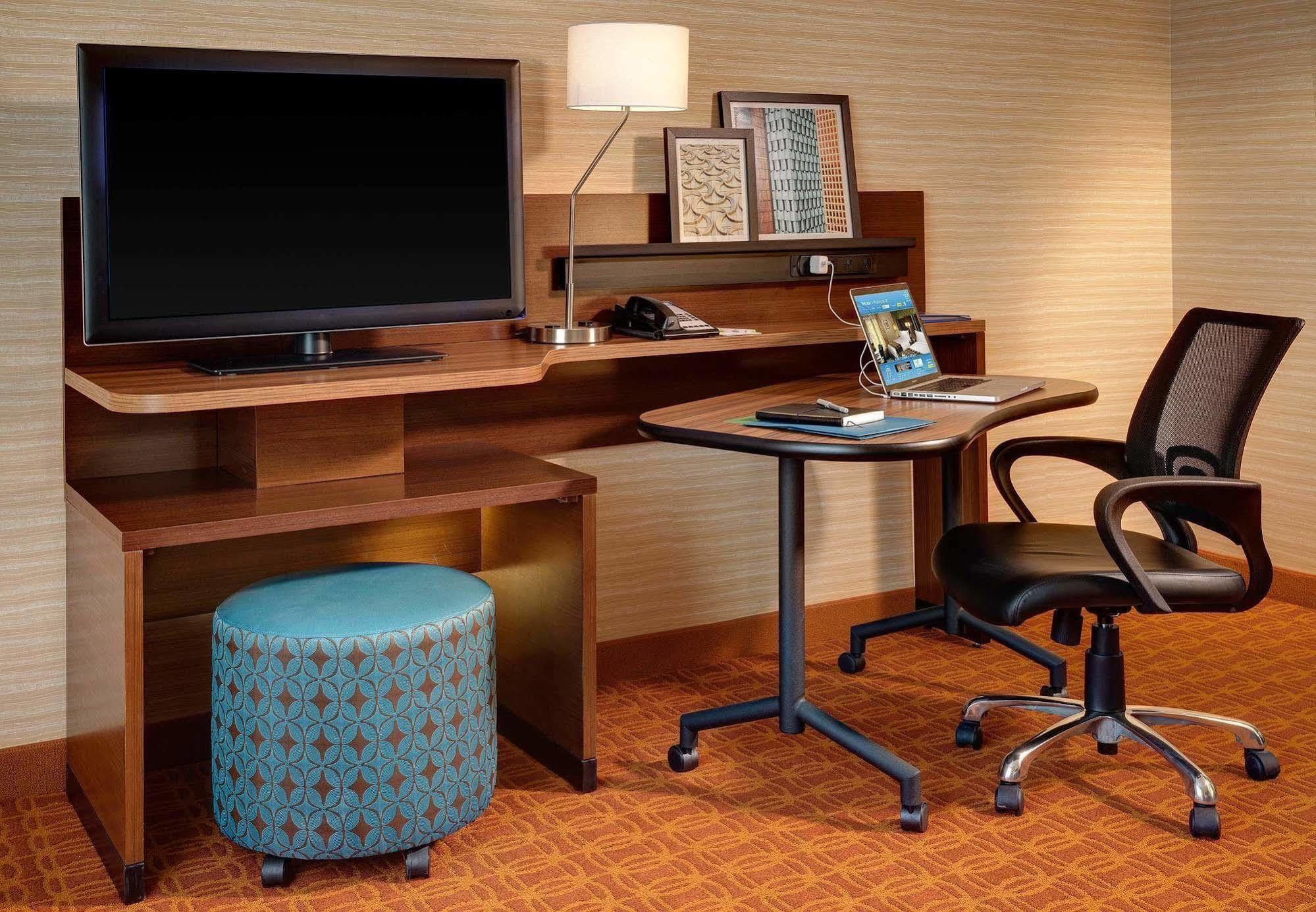 Fairfield Inn & Suites By Marriott London Exteriör bild